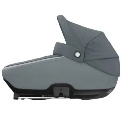 Maxi-Cosi Jade Kinderwagenaufsatz Essential Grey Gruppe 0/0+ (0-12 Kg) | Auch Im Auto Nutzbar -Günstiges CYBEX || Britax || VOX Geschäft 1510050110 2020 maxicosi carrycot jade grey essentialgrey side