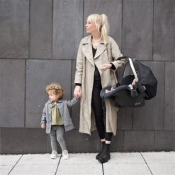 Hauck Comfort Fix Autositz -Günstiges CYBEX || Britax || VOX Geschäft 4007923614105.pt14.comfort fix black