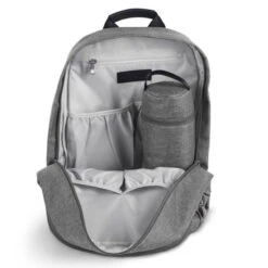 UPPAbaby Wickelrucksack Theo Dark Taupe 7 UPPAbaby Wickelrucksack Theo Dark Taupe -Günstiges CYBEX || Britax || VOX Geschäft changingbackpack jor interioropen2 1200x900 e339a72 1 1 1 1