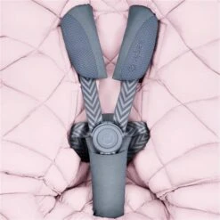 Cybex Snogga 2 Powder Pink Fußsack -Günstiges CYBEX || Britax || VOX Geschäft cyb 22 int deta snogga2 podp harness print medium