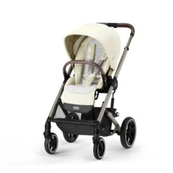 CYBEX Balios S LUX Kinderwagen + Cloud T I-Size Bundle Seashell Beige -Günstiges CYBEX || Britax || VOX Geschäft cyb 22 int y045 baliosslux seatliner tpe sebe screen hd
