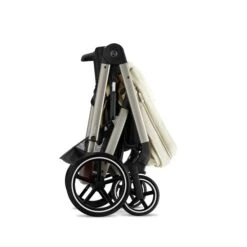 CYBEX Balios S LUX Sportwagen Seashell Beige -Günstiges CYBEX || Britax || VOX Geschäft cyb 22 int y270 baliosslux tpe sebe folded selfstanding.tif screen hd