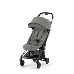 CYBEX Coya Chrome Matt Black Mirage Grey -Günstiges CYBEX || Britax || VOX Geschäft cyb 23 int y045 coya migr mabl sunvisor