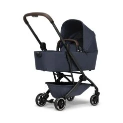 Joolz Aer+ Wanne Navy Blue -Günstiges CYBEX || Britax || VOX Geschäft joolz aer cot front side view left navy blue