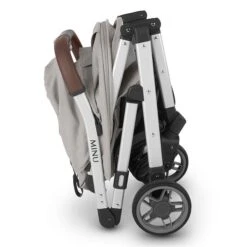 UPPAbaby Minu V2 Buggy Stella Grey Brushed -Günstiges CYBEX || Britax || VOX Geschäft minu22 stl folded 3189x4365 5c50bc3