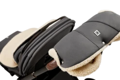 Moon Premium Handmuff Anthrazit Mit Wärmendem Kunstfelleinsatz -Günstiges CYBEX || Britax || VOX Geschäft moon k23 handmuff anthra 0609