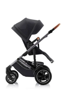 Britax Smile 5Z Kinderwagen Fossil Grey - GreenSense -Günstiges CYBEX || Britax || VOX Geschäft smile 5z fossilgrey anthrazite brownhandle 01 rwf 2023 1